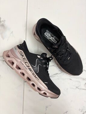 Skechers Hands Free Slip Ins Glide Step Altus Sneakers Womens 7 Black Rose Pink